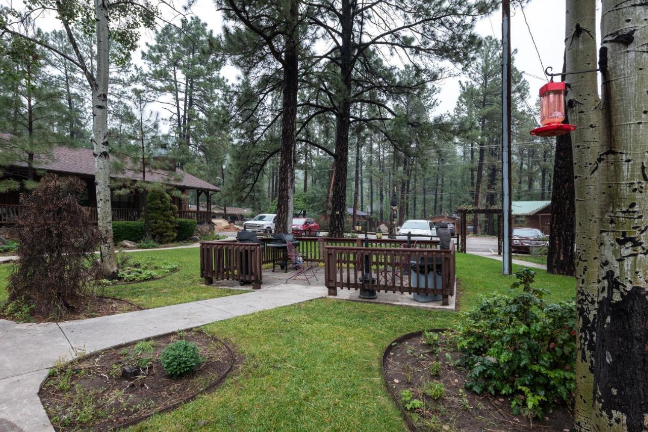 Shadow Mountain Lodge And Cabins Ruidoso Bagian luar foto