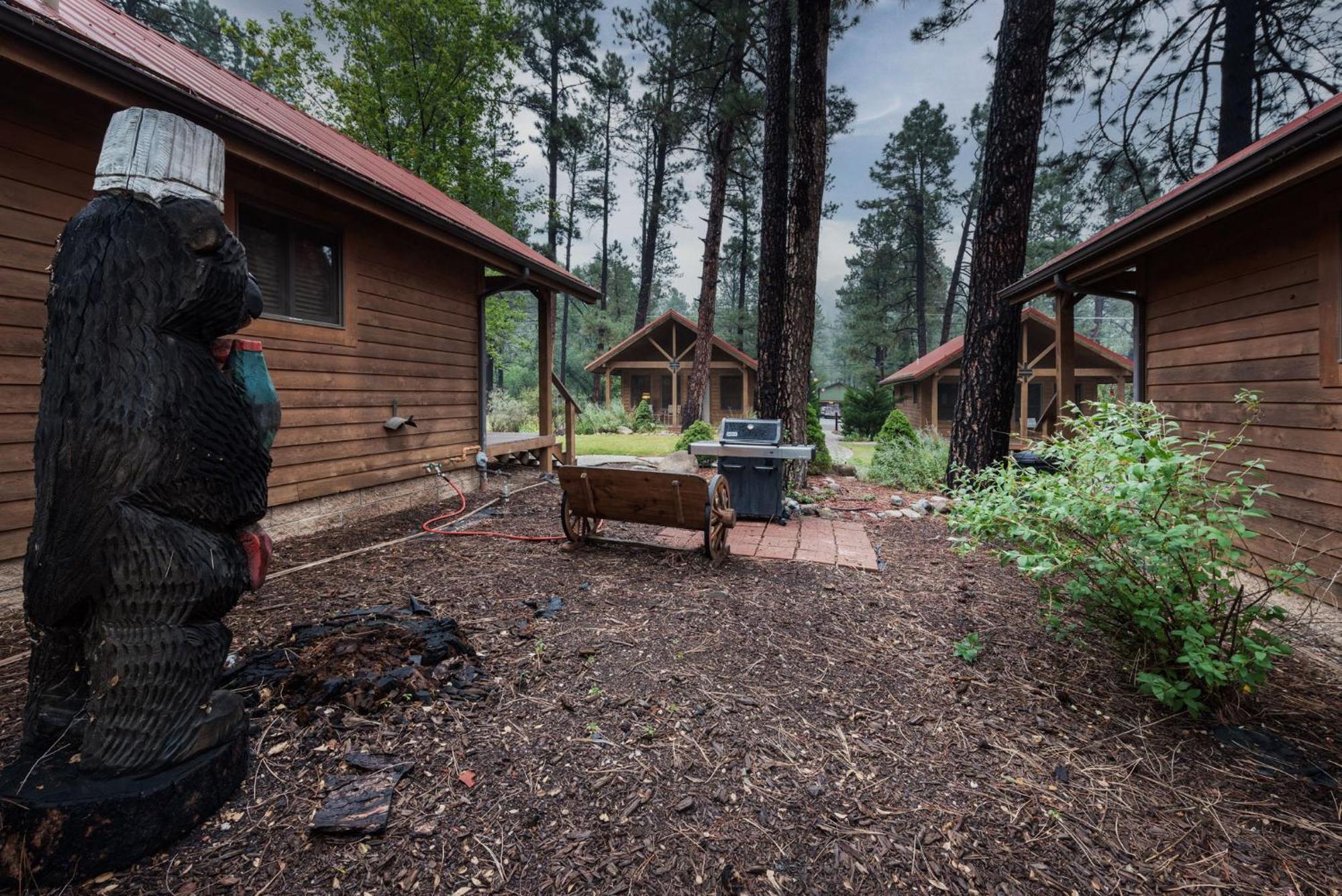 Shadow Mountain Lodge And Cabins Ruidoso Bagian luar foto
