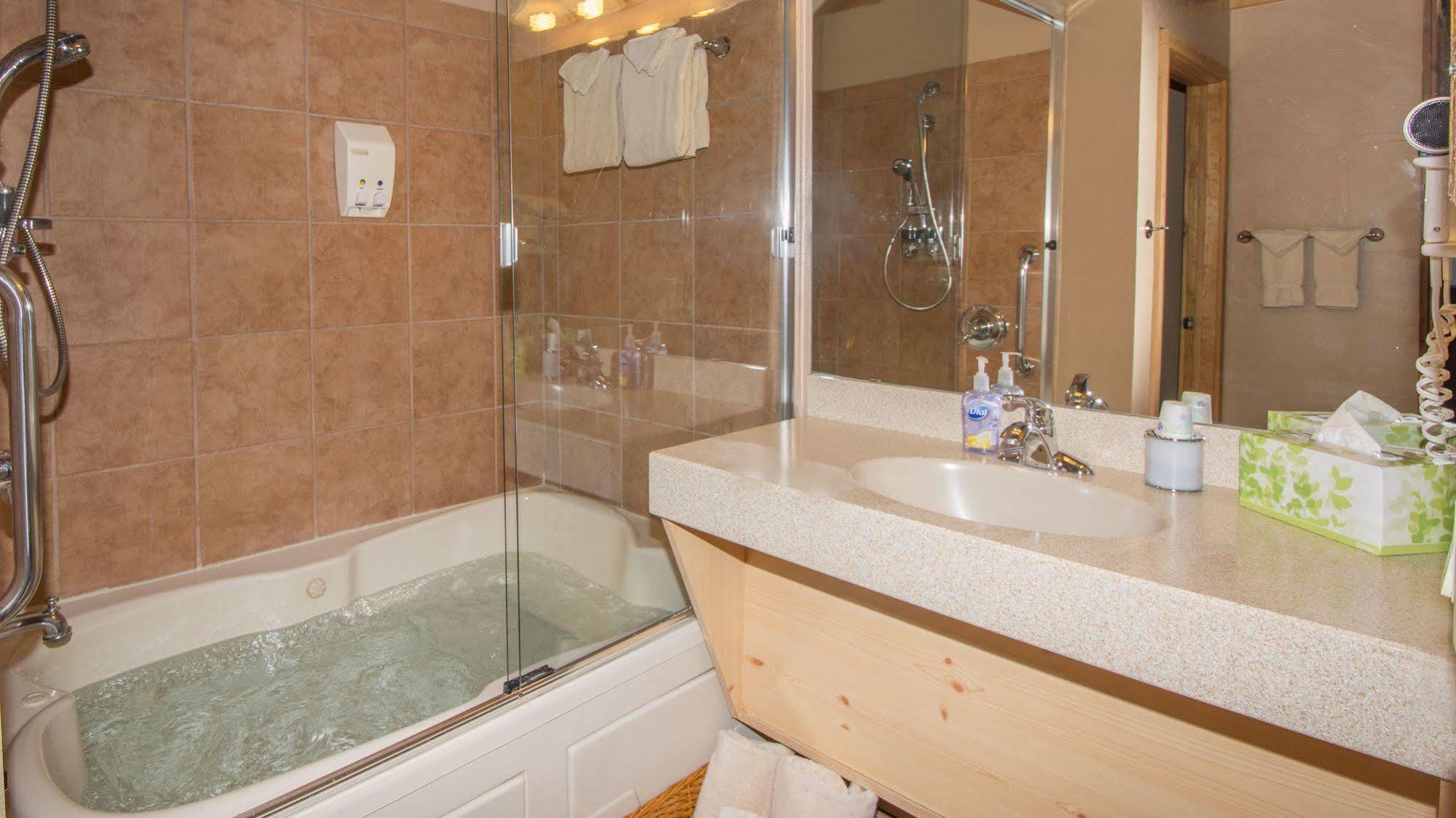 Shadow Mountain Lodge And Cabins Ruidoso Bagian luar foto