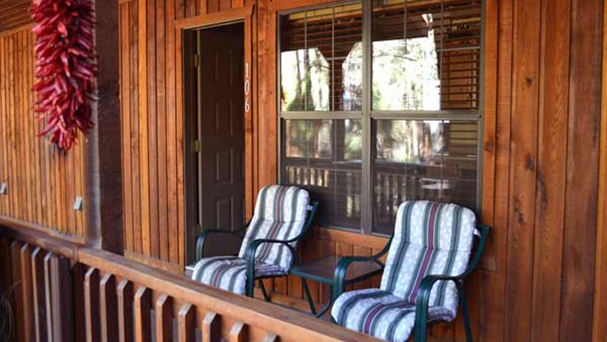 Shadow Mountain Lodge And Cabins Ruidoso Bagian luar foto